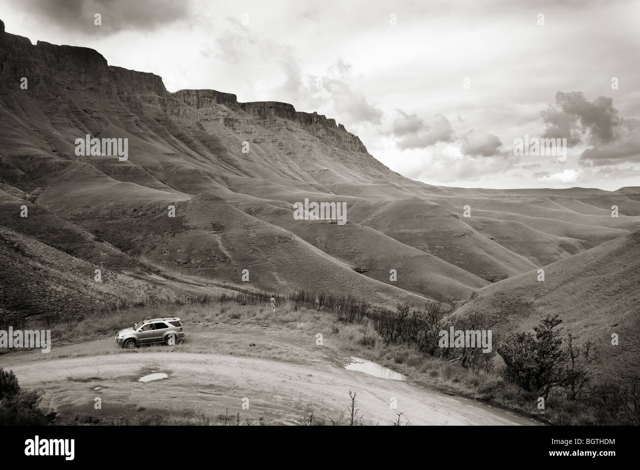 El Sani Pass, que va desde el sur de África a Lesotho, a través de las montañas Drakensburg. Sudáfrica - Lesotho Foto de stock