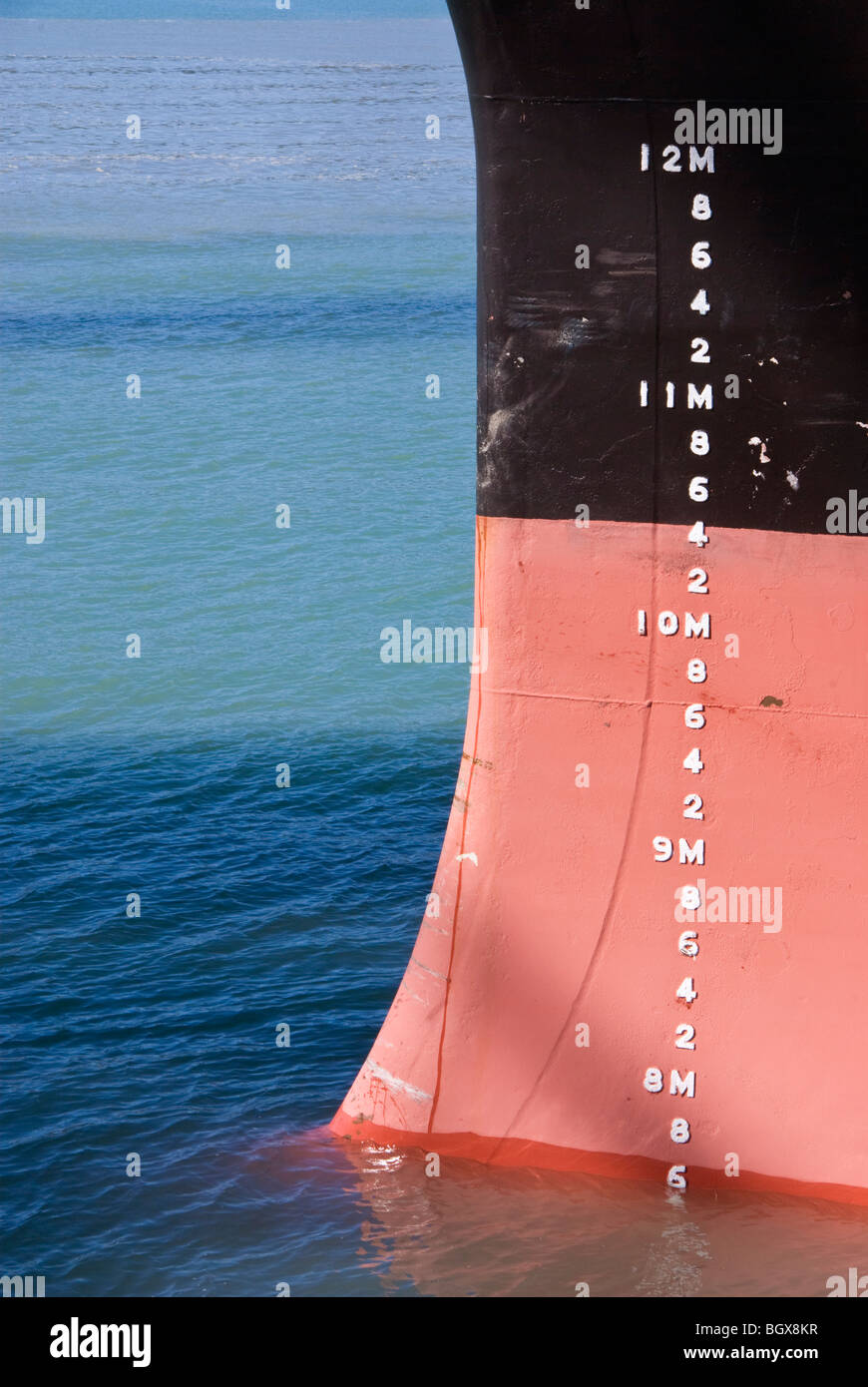 Arco y marcas de calado del barco Fotografía de stock Alamy