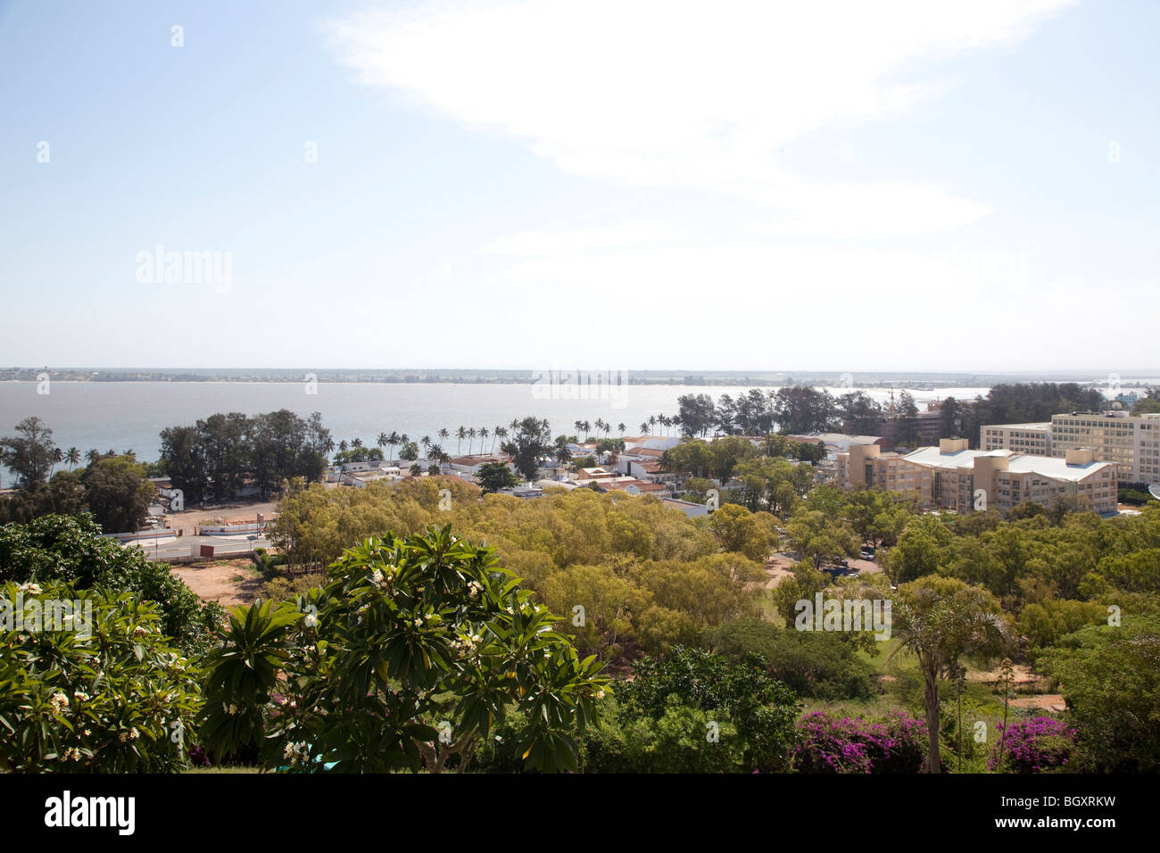 Vista de la bahía de Maputo, en Mozambique, África Oriental Foto de stock