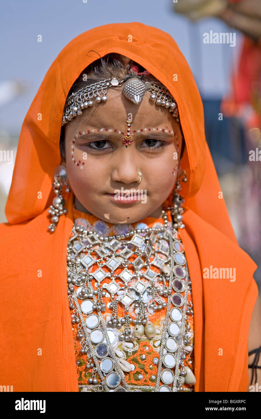 Trajes tipicos de india fotografías e imágenes de alta resolución - Alamy