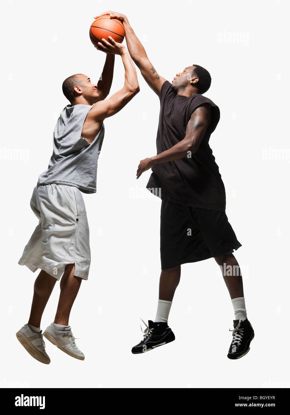 Dos jugadores de baloncesto Foto de stock