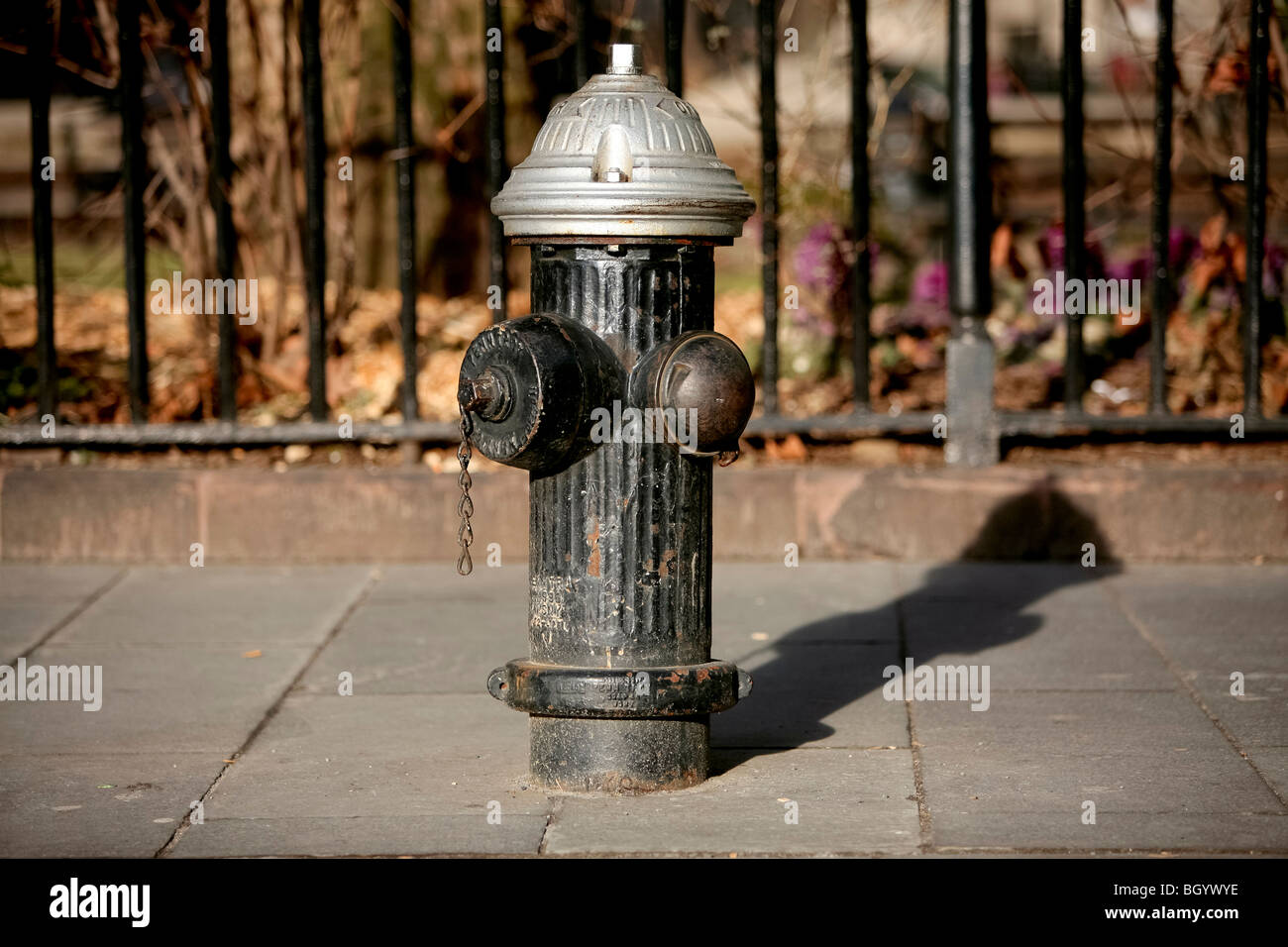 Boca de incendio o fuego plug johnny bomba en la ciudad de Nueva York Foto de stock