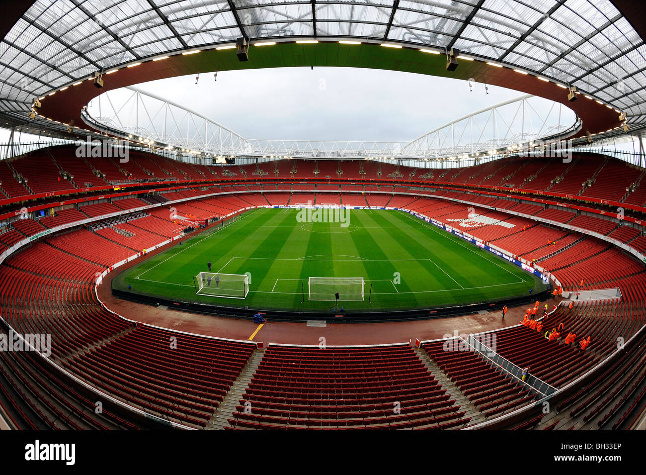 Vista interior del Emirates Stadium (también conocido como Ashburton Grove), Londres. Hogar del Arsenal Football Club Foto de stock