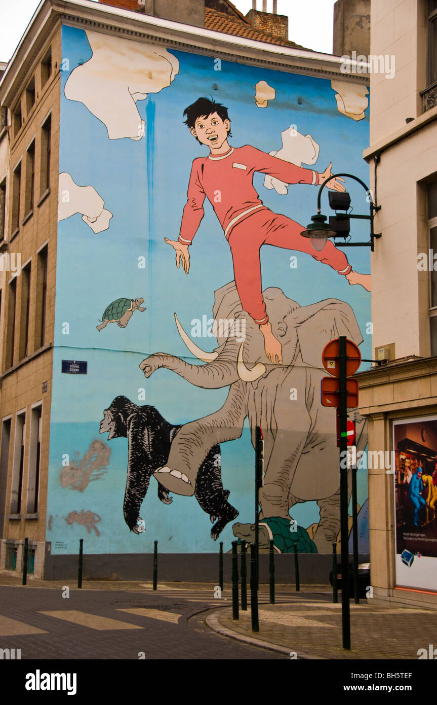 Las paredes pintadas de Comics Bruselas Bélgica Foto de stock