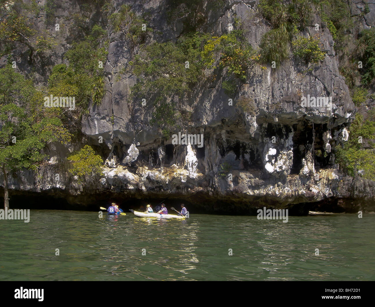 Phang Nga Isla, isla rocosa, Tailandia Foto de stock