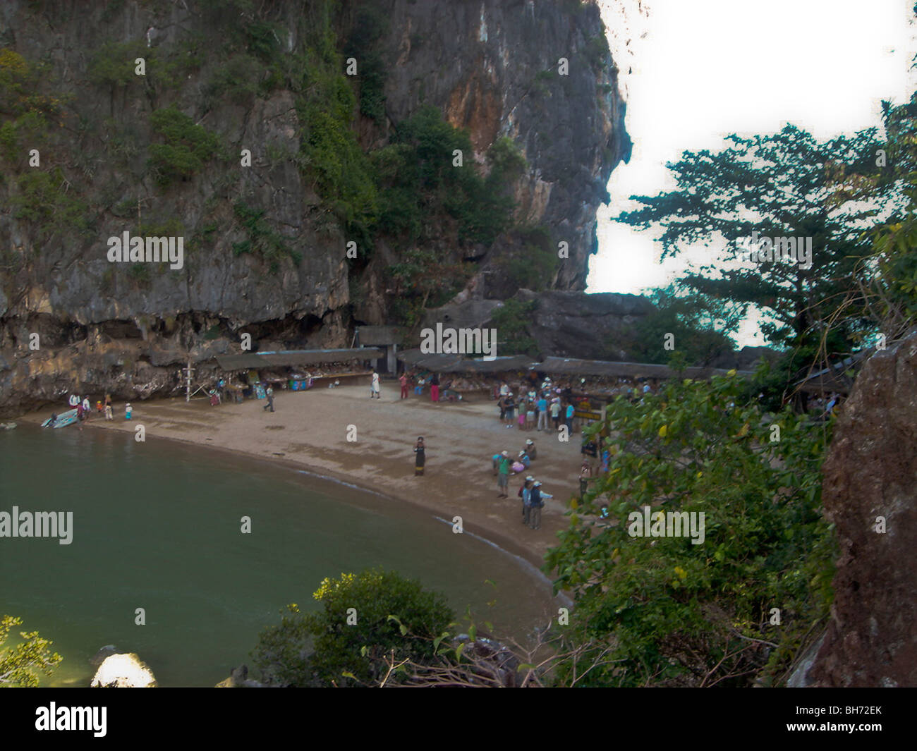Phang Nga Isla, isla rocosa, Tailandia, Escena de playa Foto de stock