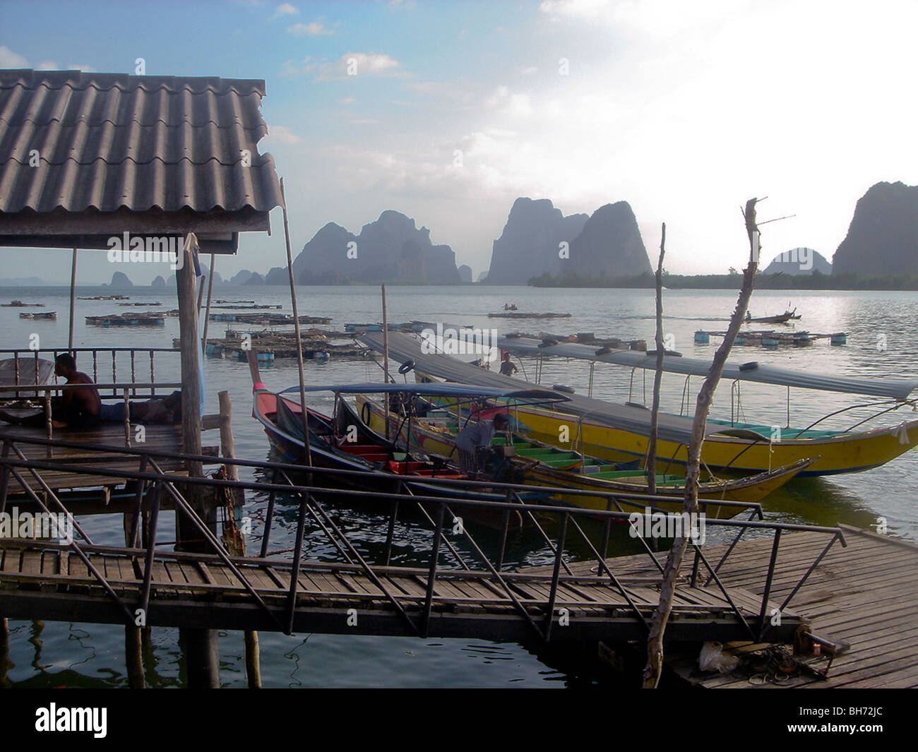 Phang Nga Isla, isla rocosa, Tailandia, Mar escena Foto de stock