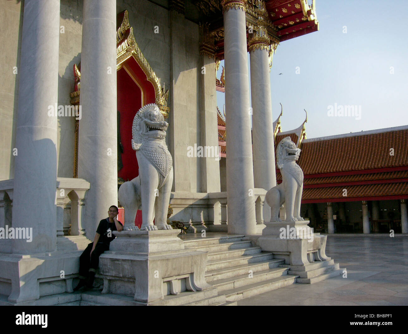 Bangkok, Tailandia, templo Wat Benchamabohit, vistas al exterior, religión de la edad media Foto de stock