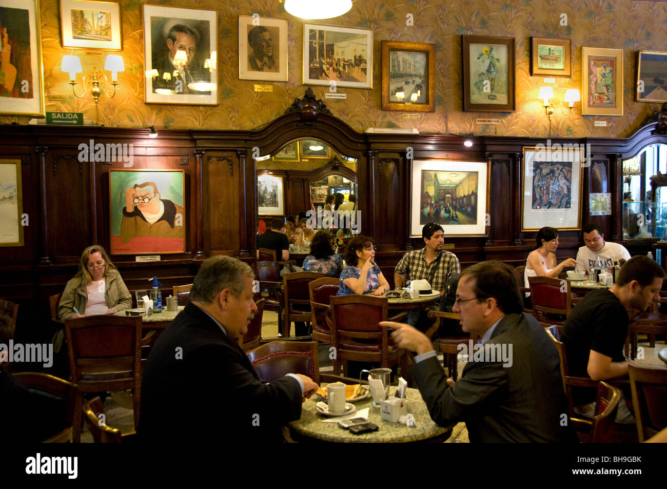 Gran Cafe Torini Buenos Aires Argentina art nouveau de la Ciudad de tango de Carlos Gardel escritor Jorge Luis Borges Foto de stock