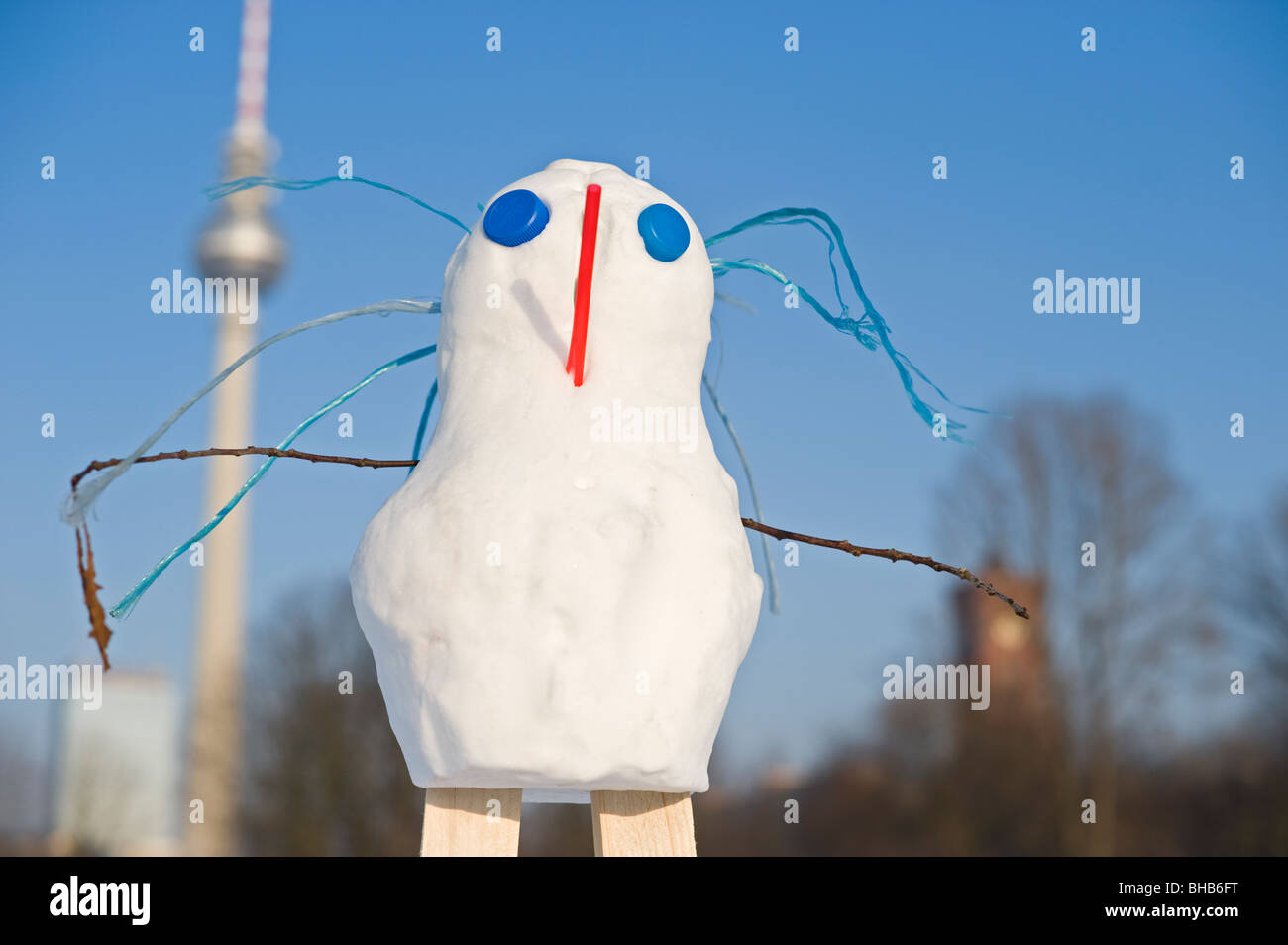 Snowman Demo 2010 en la Schlossplatz, Plaza del Castillo, en Berlín, Alemania, Europa Foto de stock