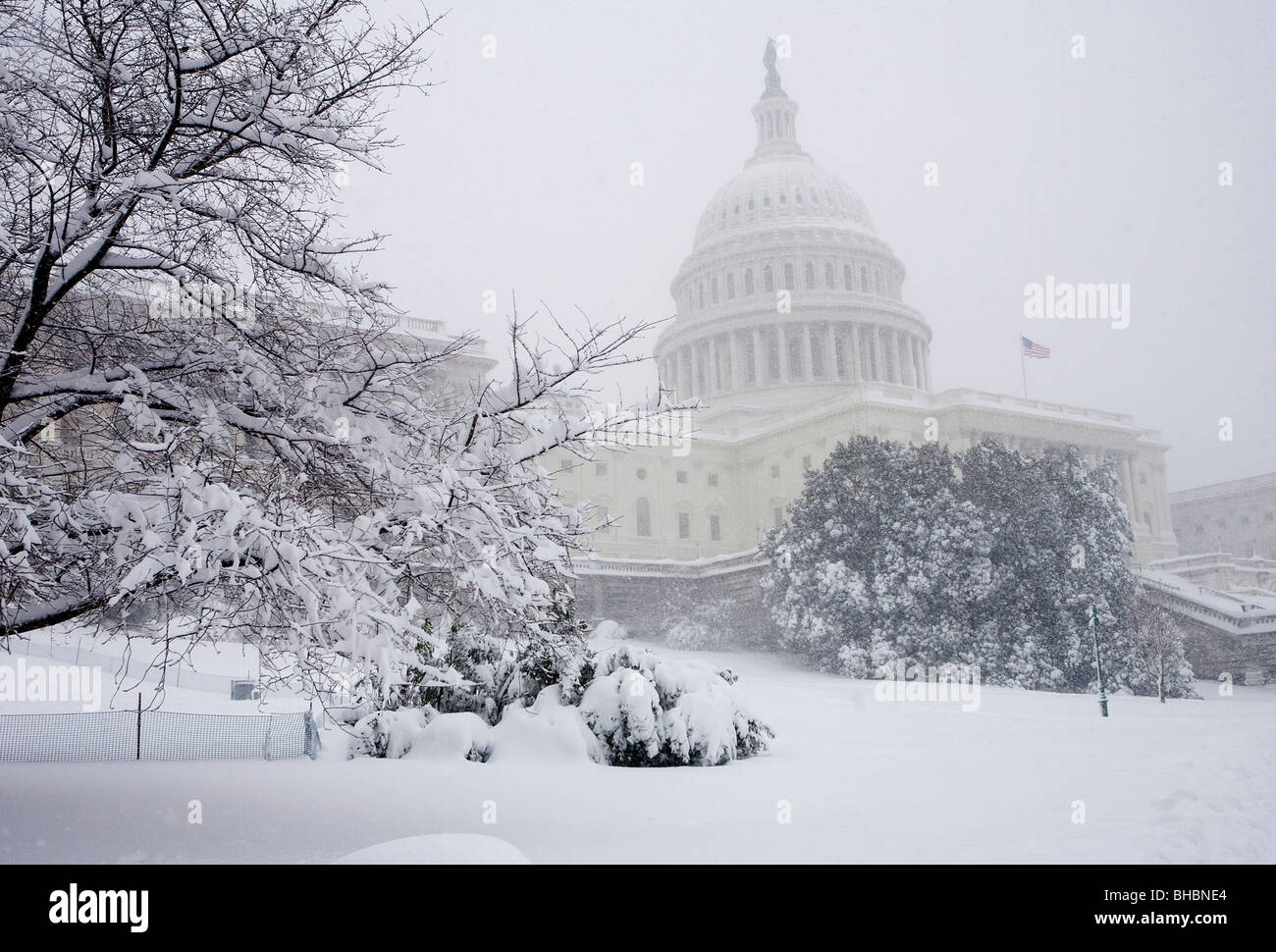 Escenas de nieve alrededor del edificio del Capitolio de los Estados Unidos Foto de stock