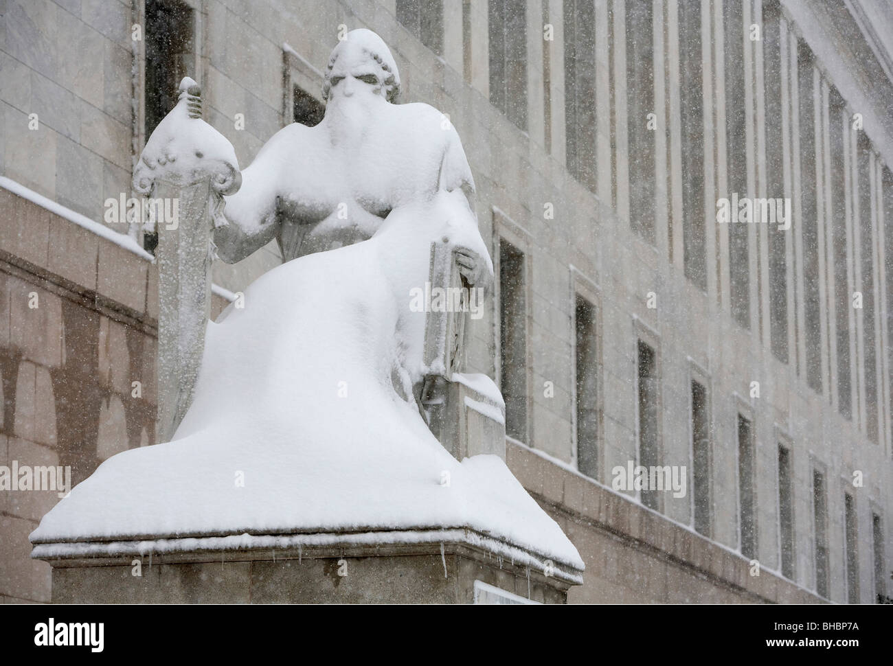 Escenas de nieve alrededor del edificio del Capitolio de los Estados Unidos Foto de stock