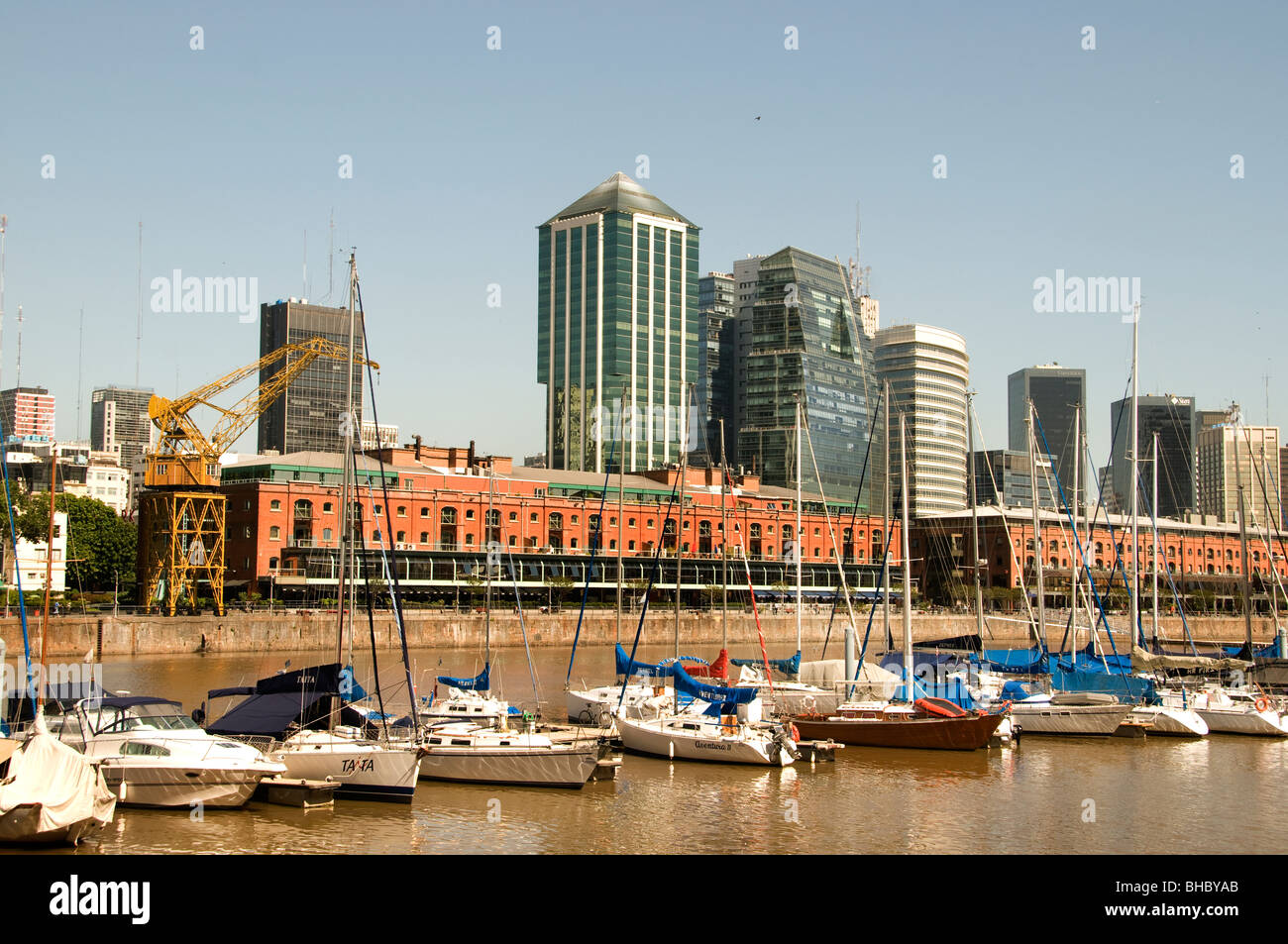 Puerto madero bar fotografías e imágenes de alta resolución - Alamy