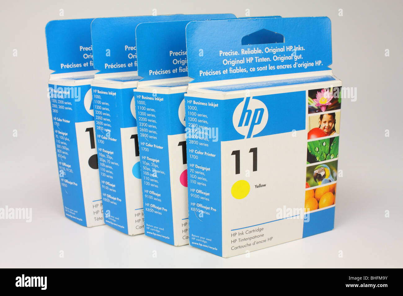 Un conjunto de Hewlett Packard cartuchos para impresoras de inyección de tinta Foto de stock