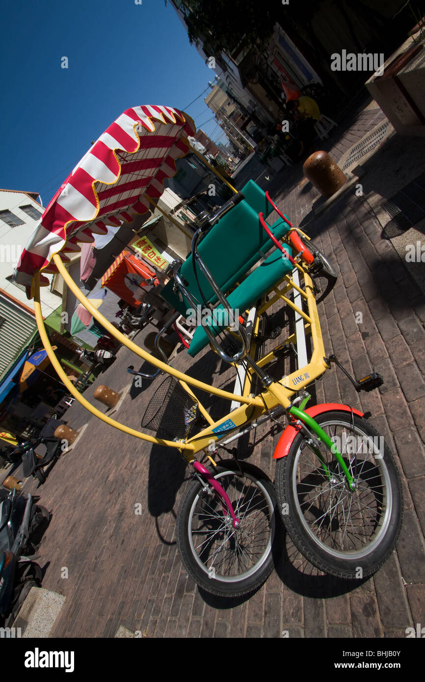 Bicicleta para 4 personas Fotografía de stock - Alamy