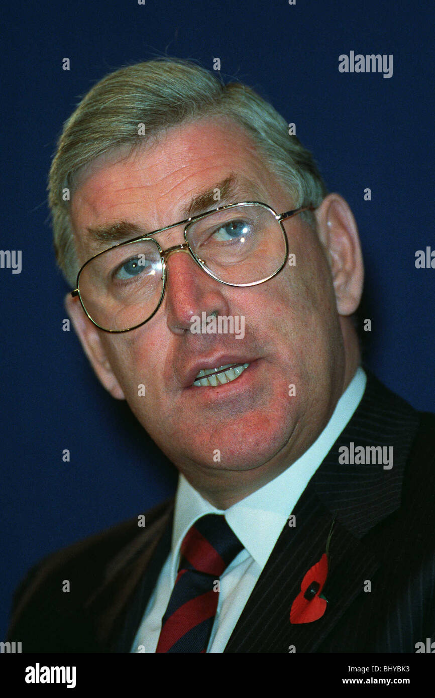 ANTHONY CLEAVER director de IBM en el Reino Unido. LTD. 18 de noviembre de 1991 Foto de stock