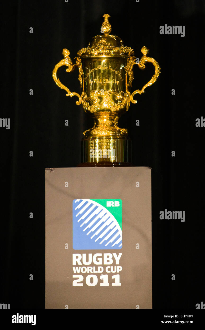 La Webb Ellis Rugby World Cup 2011 con logo Foto de stock