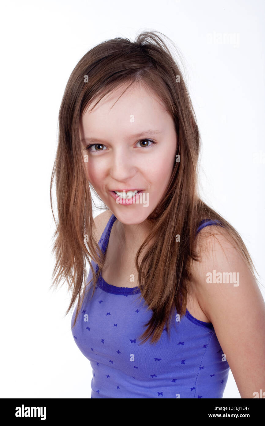 Retrato de estudio de una bonita niña de 11 años de edad Fotografía de  stock - Alamy
