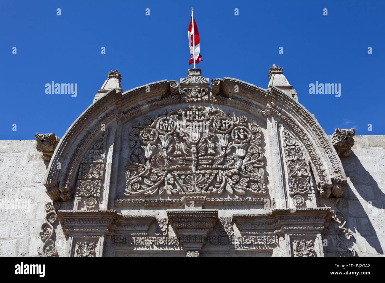 Cámara frontal (arquitectura colonial española), cerca de la Plaza de Armas", Arequipa, La Ciudad Blanca, los Andes, Perú, América del Sur Foto de stock