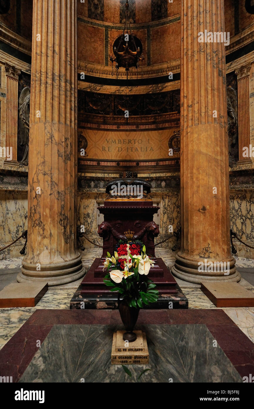 Tumba de Umberto I, Panteón, Roma, Lazio, Italia Fotografía de stock