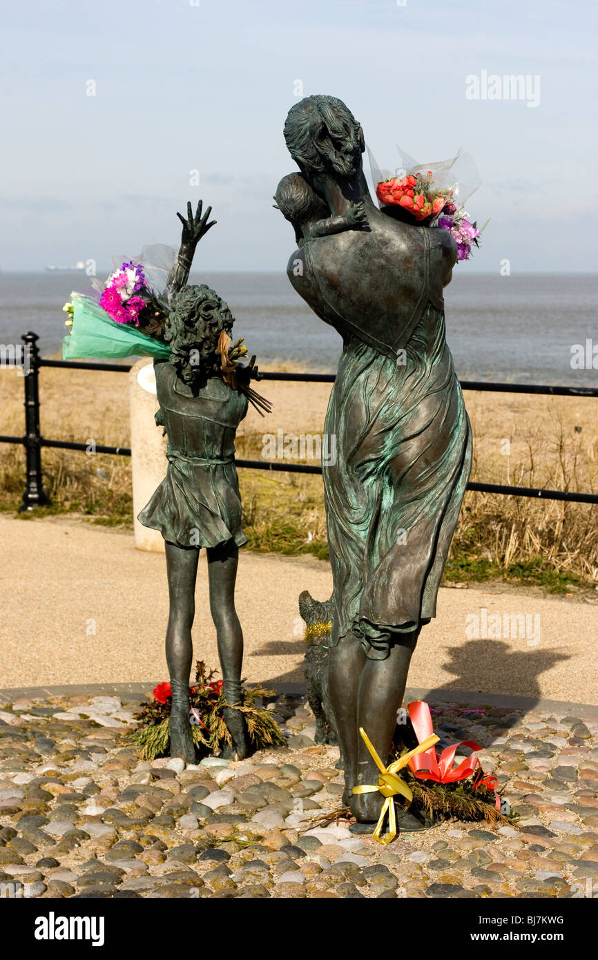 Bienvenido a Casa de Anita Lafford escultura en la explanada en Fleetwood, Lancashire Foto de stock