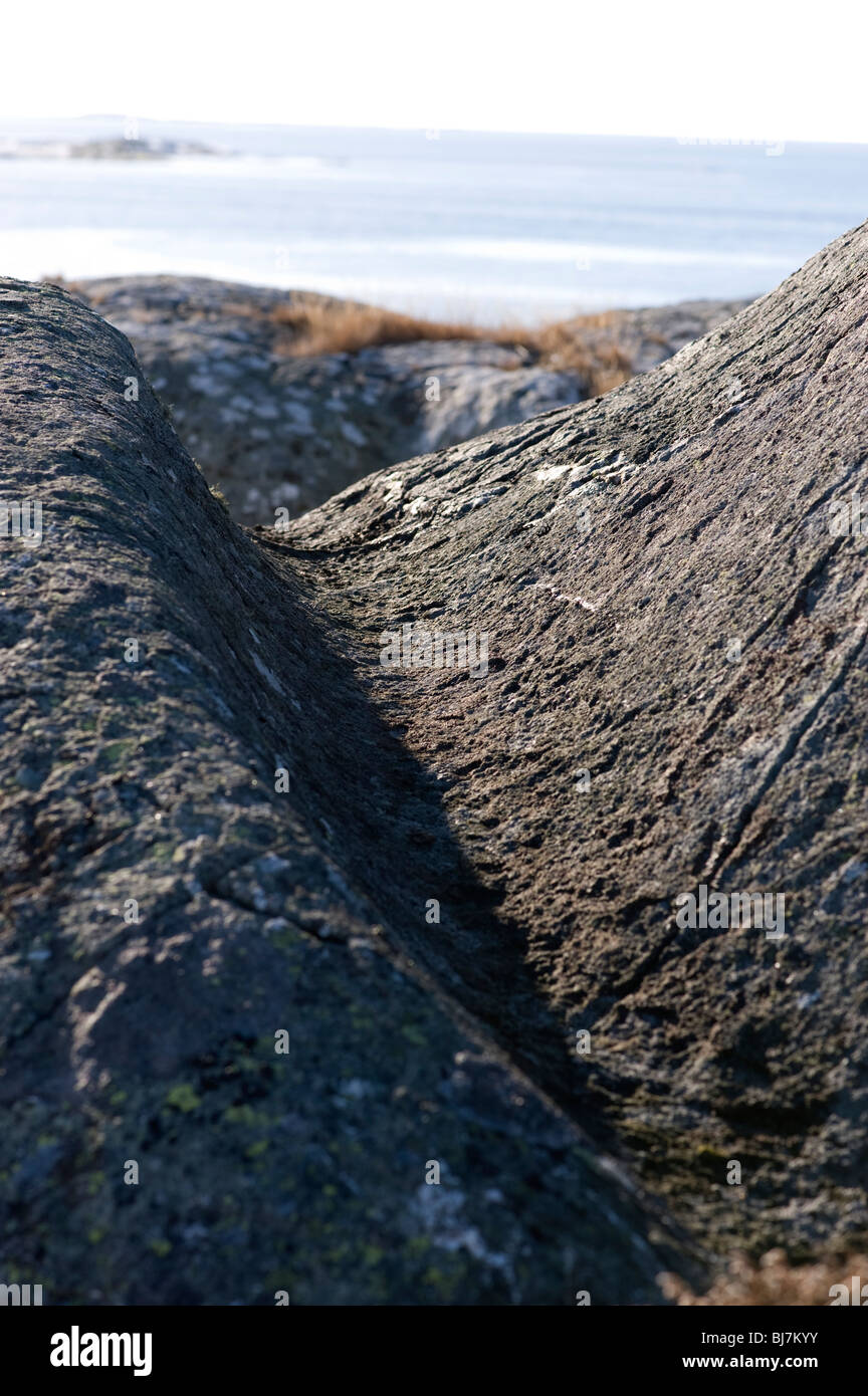 Patrón geológico realizado por vías de hielo durante la última edad de hielo hace 12000 años cerca de Gotemburgo, Suecia Foto de stock