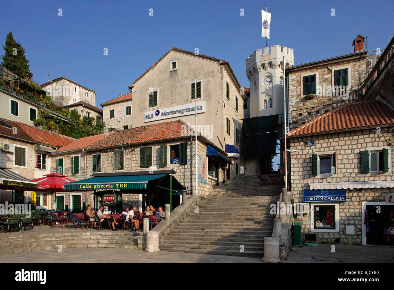 Herceg Novi,casco antiguo,Nikole Djurkovica Square,Torre del Reloj,1667,Montenegro Foto de stock