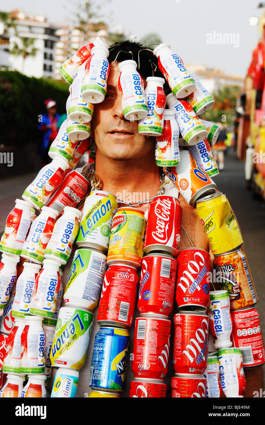 Drinks cans for recycling fotografías e imágenes de alta resolución - Alamy