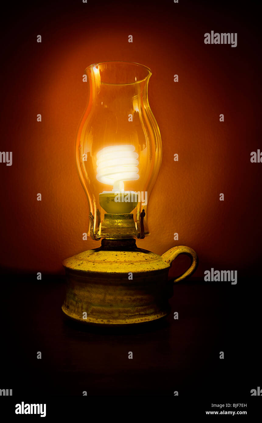 Lampara de aceite fotografías e imágenes de alta resolución - Alamy