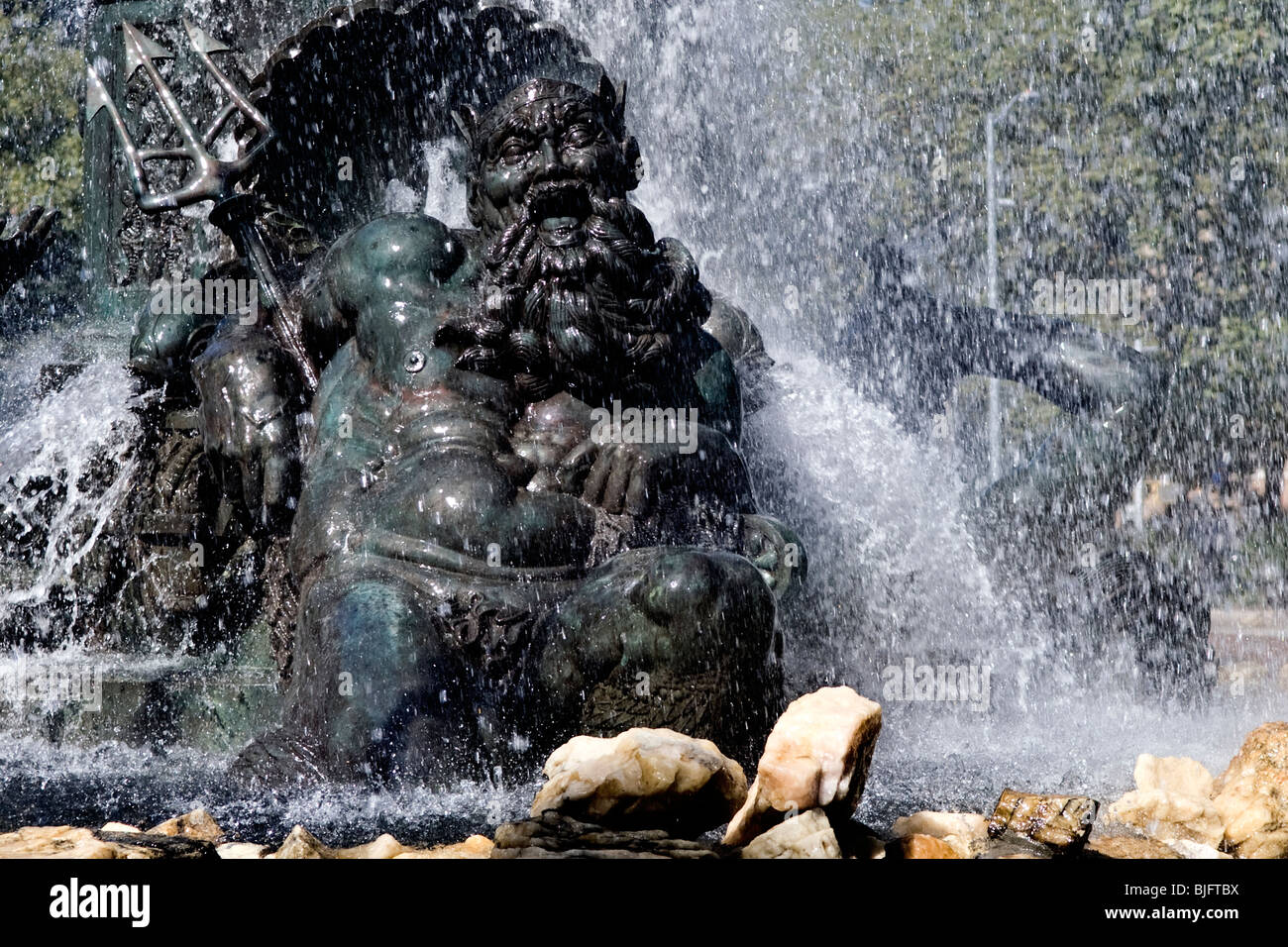Neptuno en Bailey Fountain Brooklyn en un día soleado en la Ciudad de Nueva York, NY Foto de stock