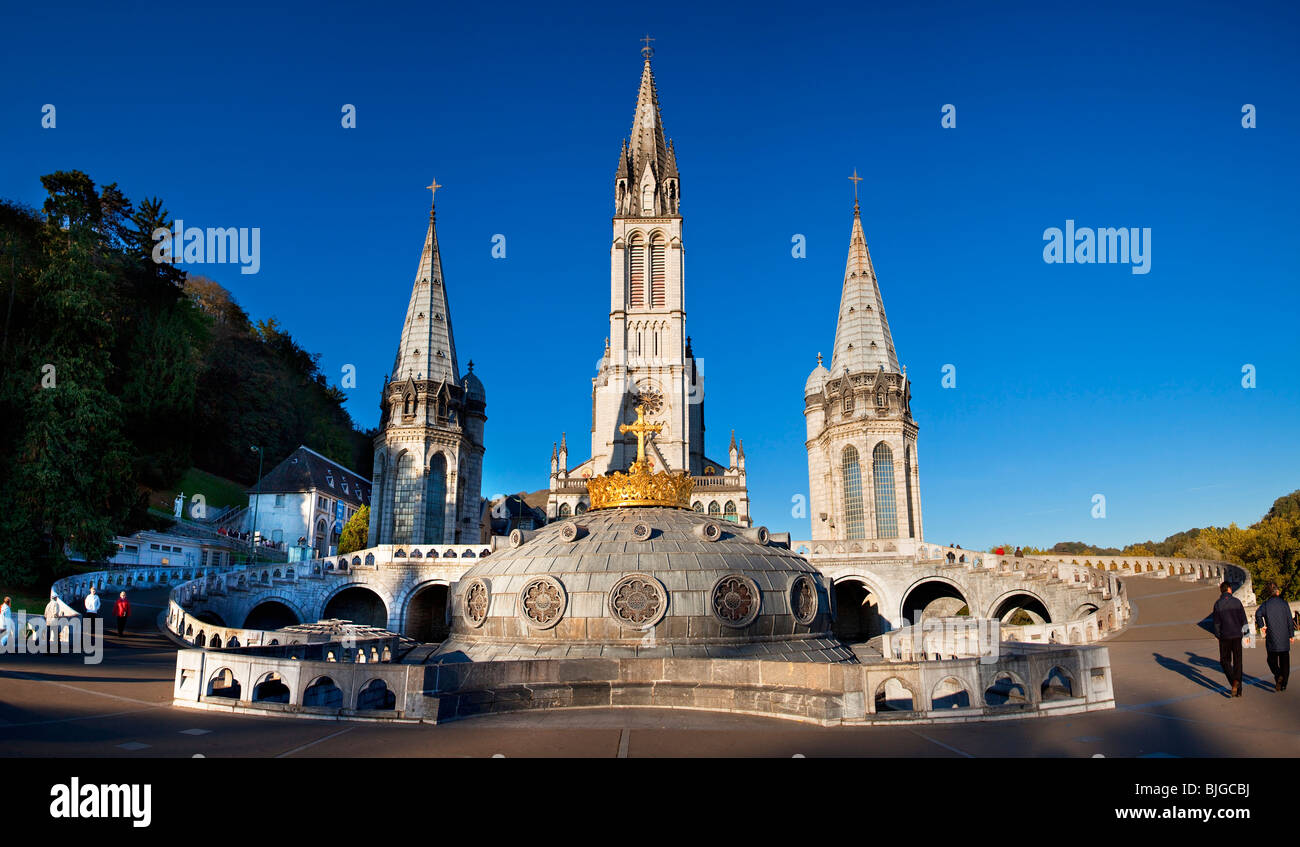 Basílica de la inmaculada concepción, Lourdes Foto de stock