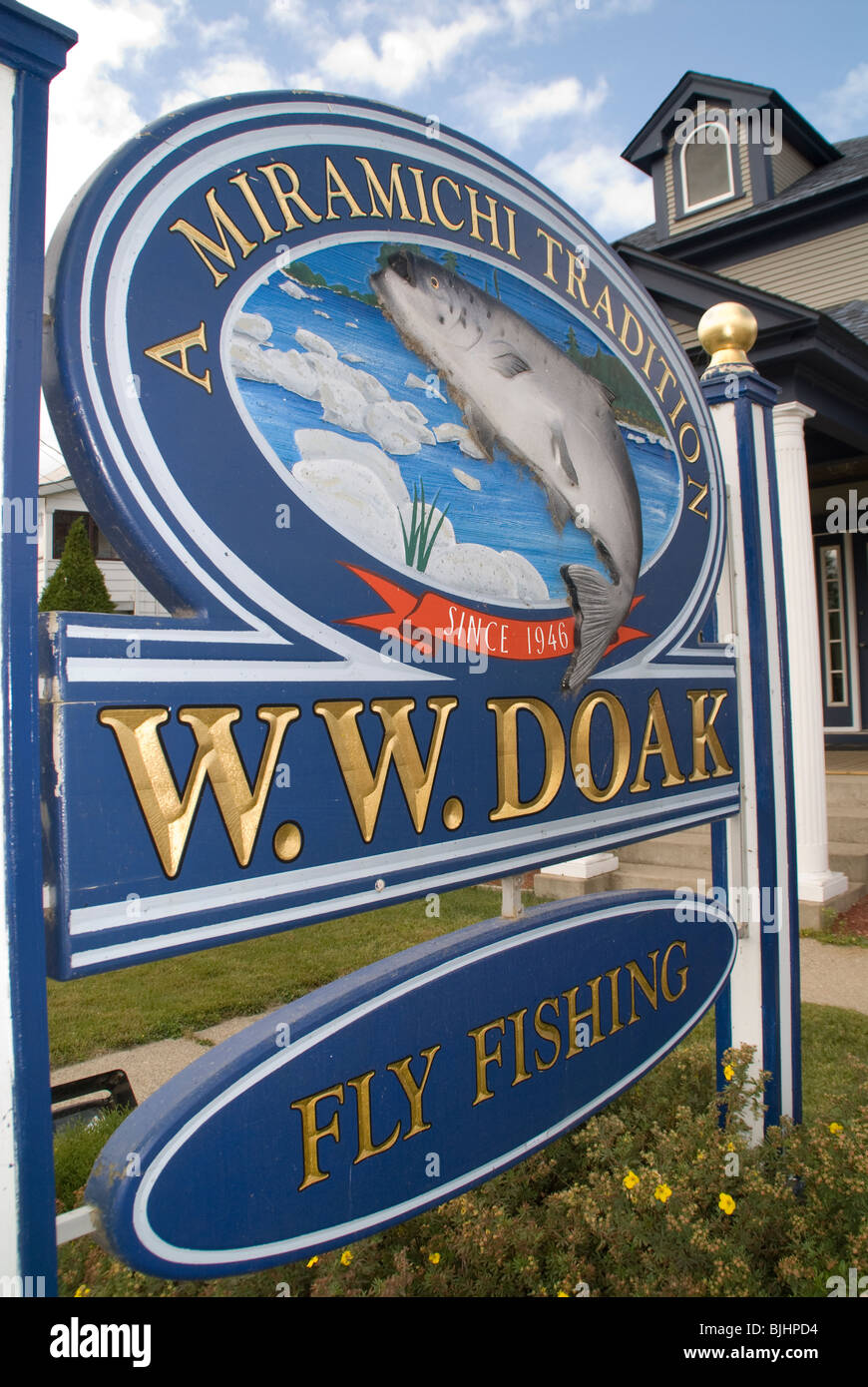 Tienda de pesca con mosca, Doaktown, New Brunswick, Canadá Fotografía de  stock - Alamy