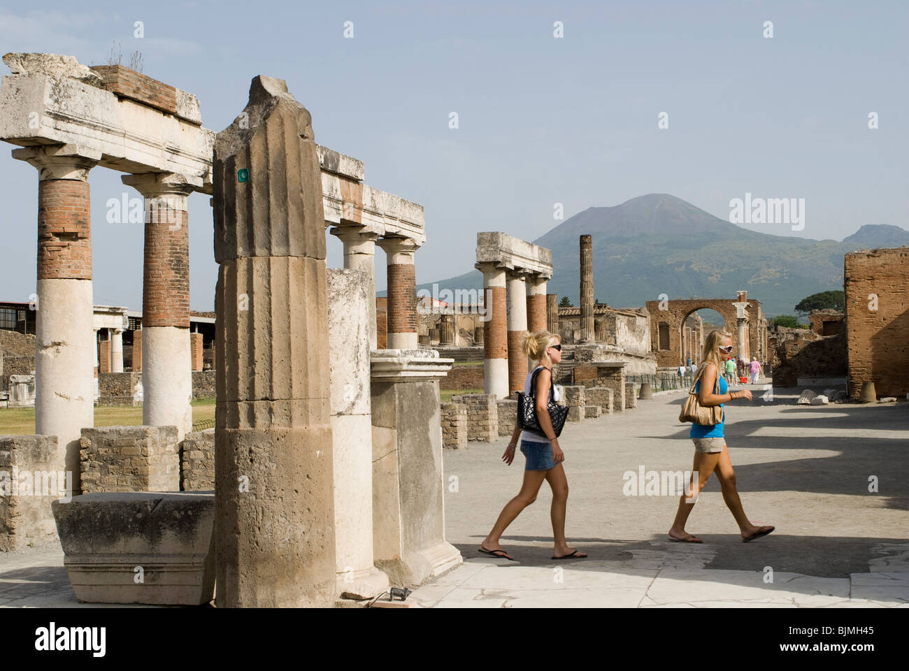Italia, Campania, Pompeya, distrito arqueológico, las excavaciones de la ciudad romana de Pompeya, foro Foto de stock