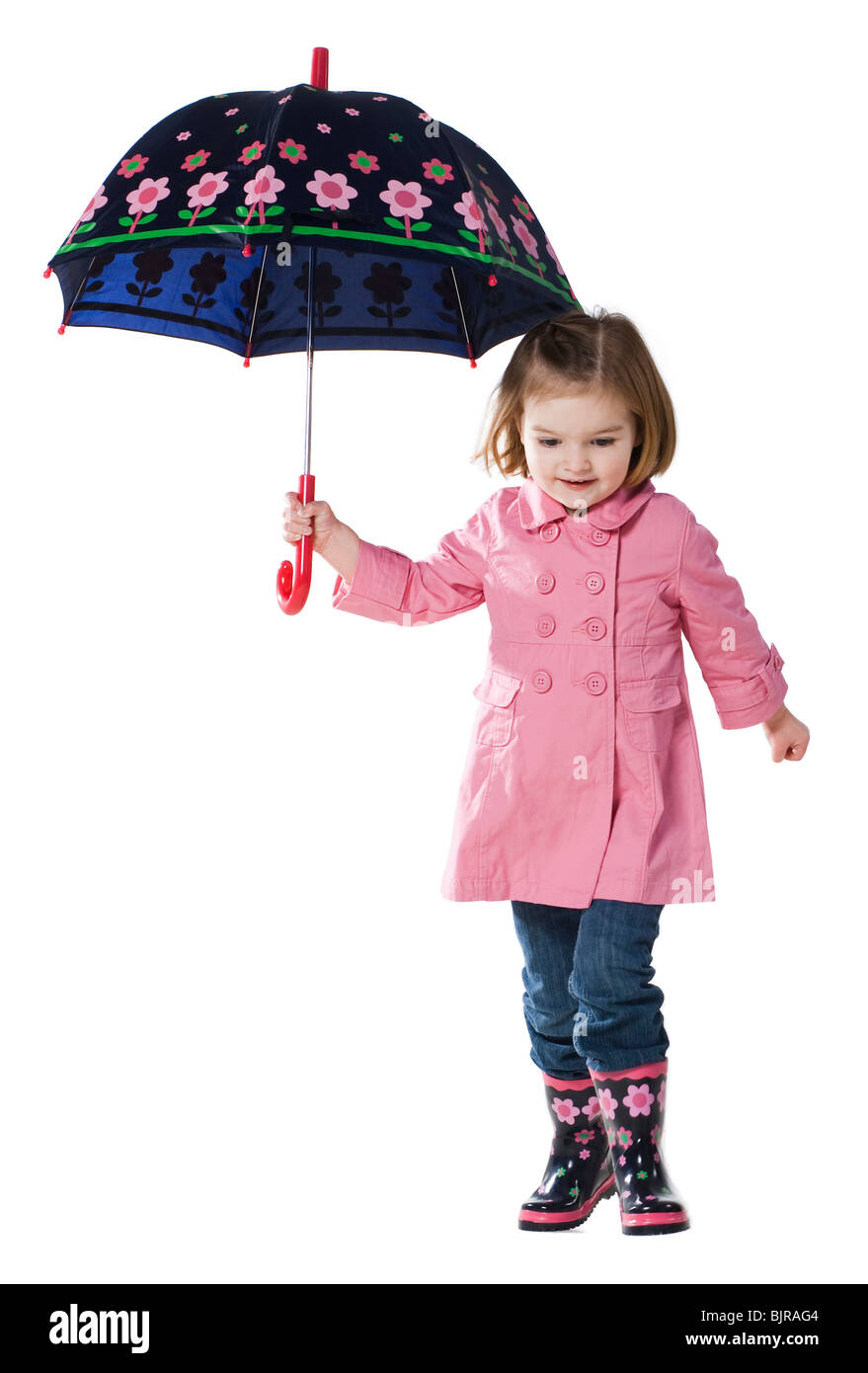 Retrato de estudio de niña (2-3 años) la celebración de paraguas Fotografía  de stock - Alamy