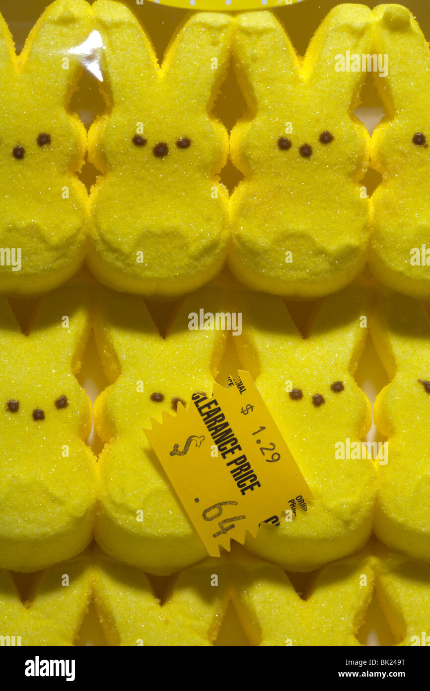 Precio de liquidación amarillo dulces de pascua Foto de stock