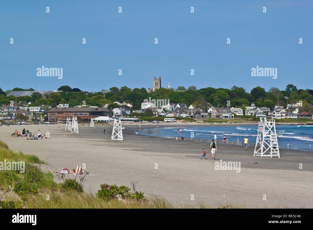 Easton's Beach, conocida localmente como primera playa en Newport, Rhode Island, EE.UU. Foto de stock