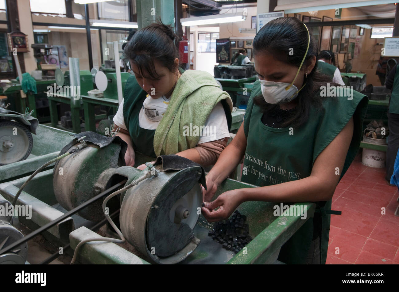 Jade factory antigua guatemala fotografías e imágenes de alta