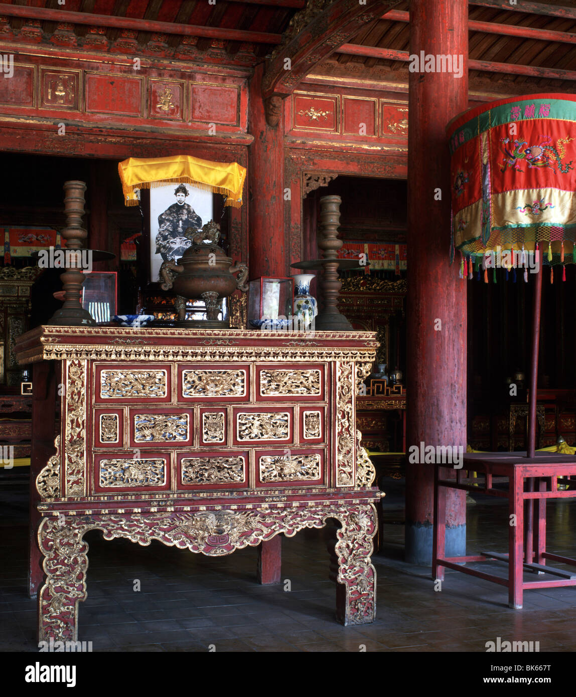 El Templo dinástica (El Mieu), dedicado a los diez emperadores Nguyen, la Ciudadela, Hue, Sitio del Patrimonio Mundial de la UNESCO, Vietnam Foto de stock