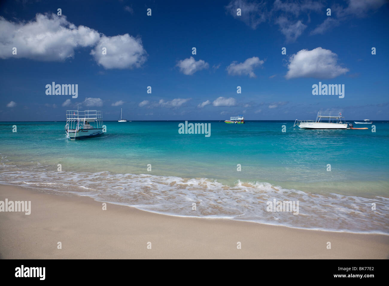 Mar Caribe, St James, Barbados, Indias Occidentales Foto de stock