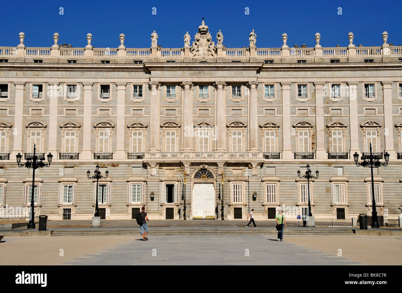 La fachada del Palacio Real, el Palacio Real, Madrid, España, Península Ibérica, Europa Foto de stock