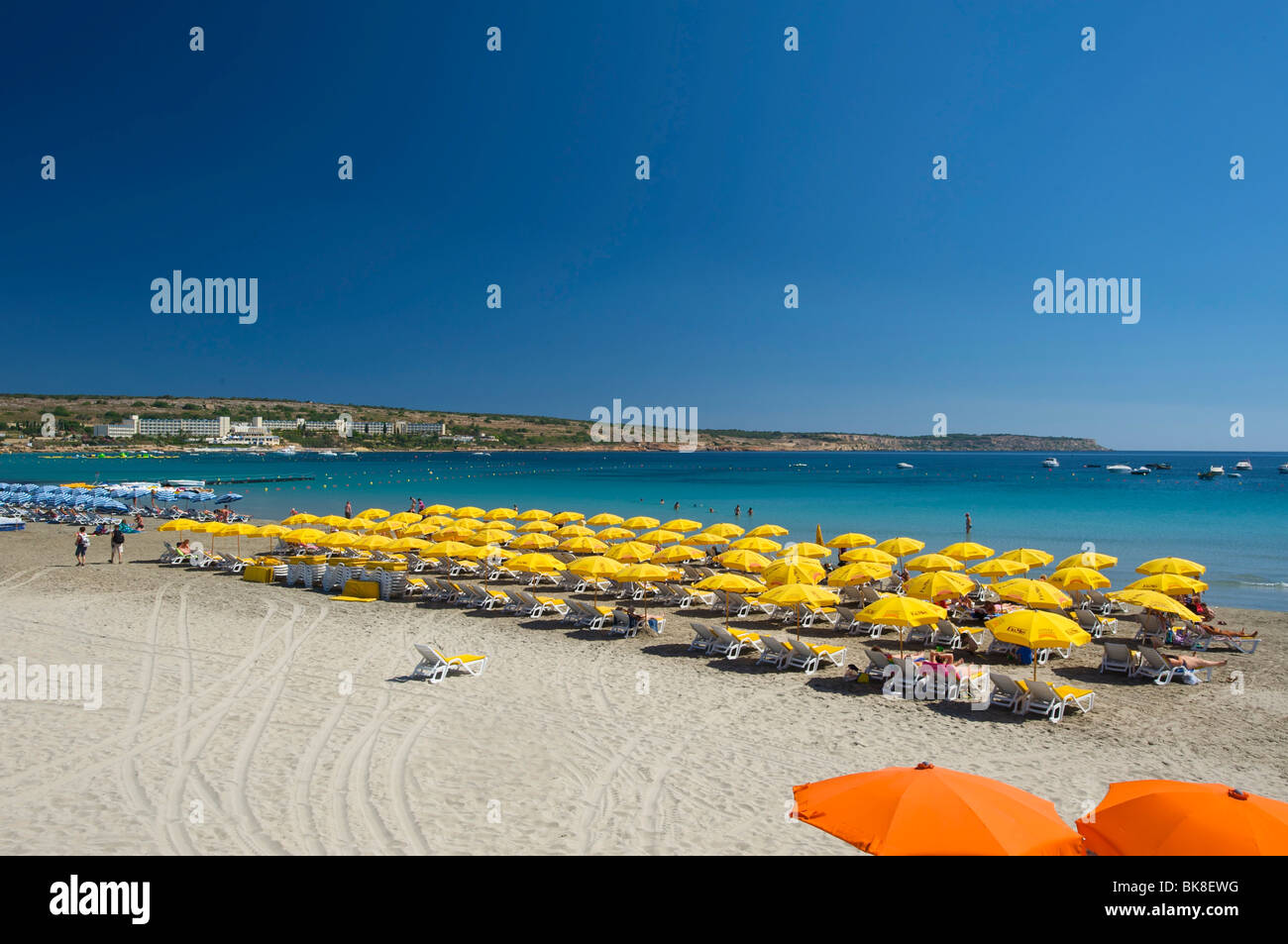 La playa de Mellieha, Malta, Europa Foto de stock