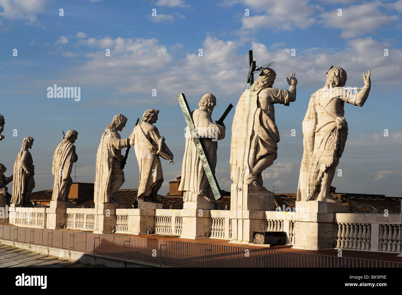Las estatuas de la Basílica de San Pedro, Ciudad del Vaticano, Roma
