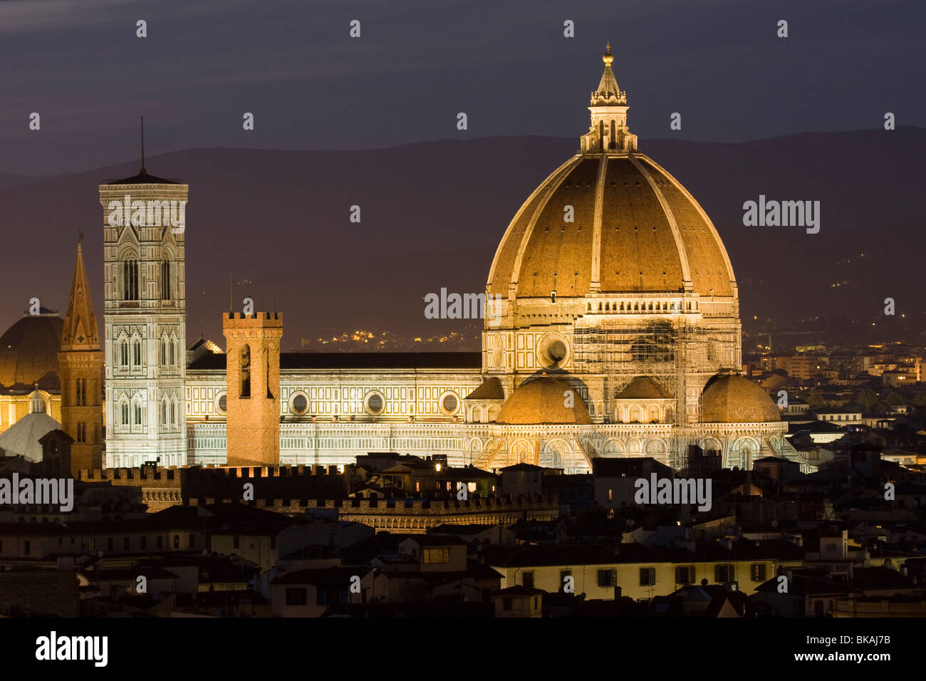 Catedral de Florencia, en la noche, Italia Foto de stock