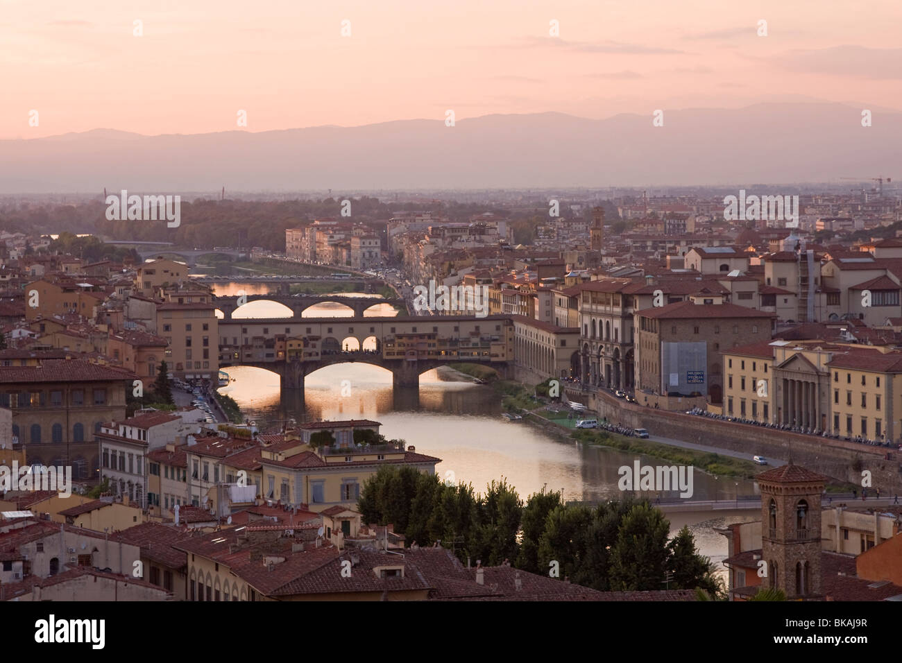Ponte Veccio en Florencia, Italia. Foto de stock