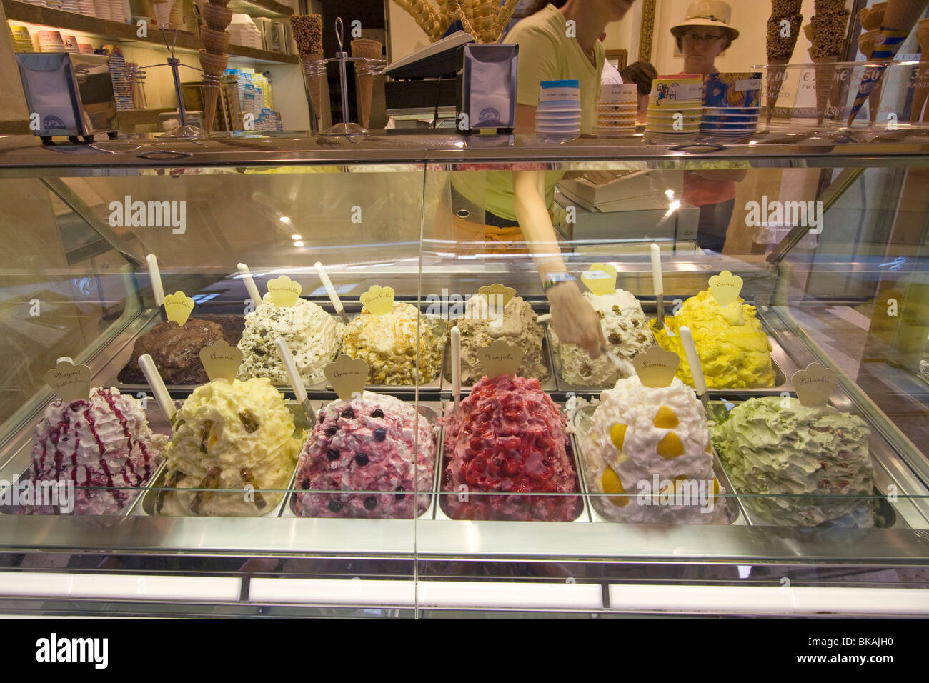 Tienda de helados en Italia Foto de stock