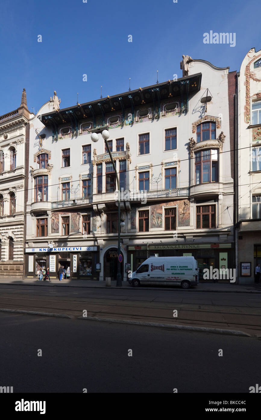 Fachada, Praha Insurance Building, Narodni Trida, Praga, República Checa Foto de stock