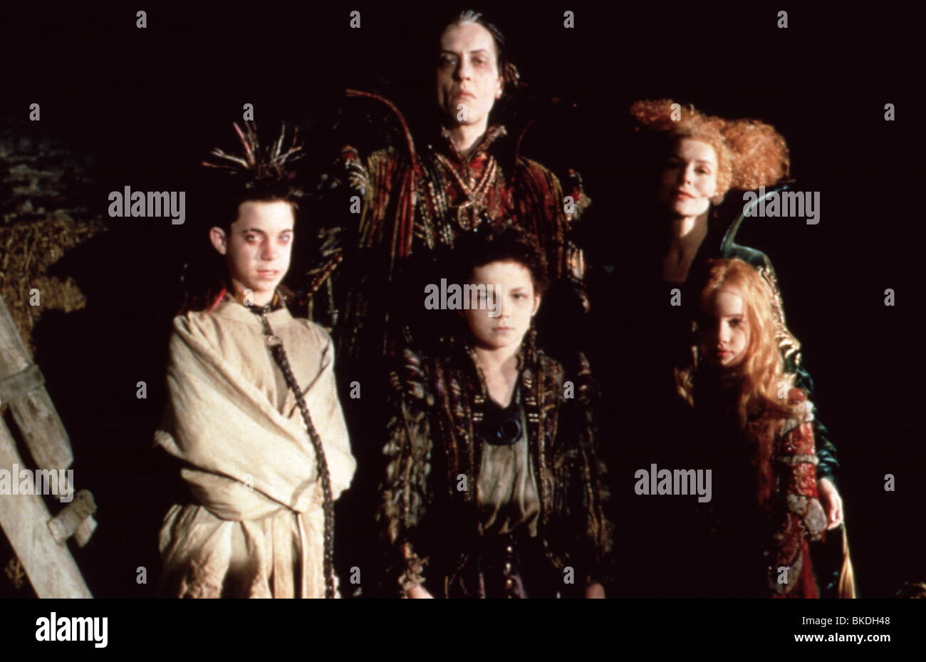 El pequeño vampiro (2000), Decano Cook, Richard E. Grant, ROLLO SEMANAS, Alice KRIGE, Anna POPPLEWELL LILV 011 Foto de stock
