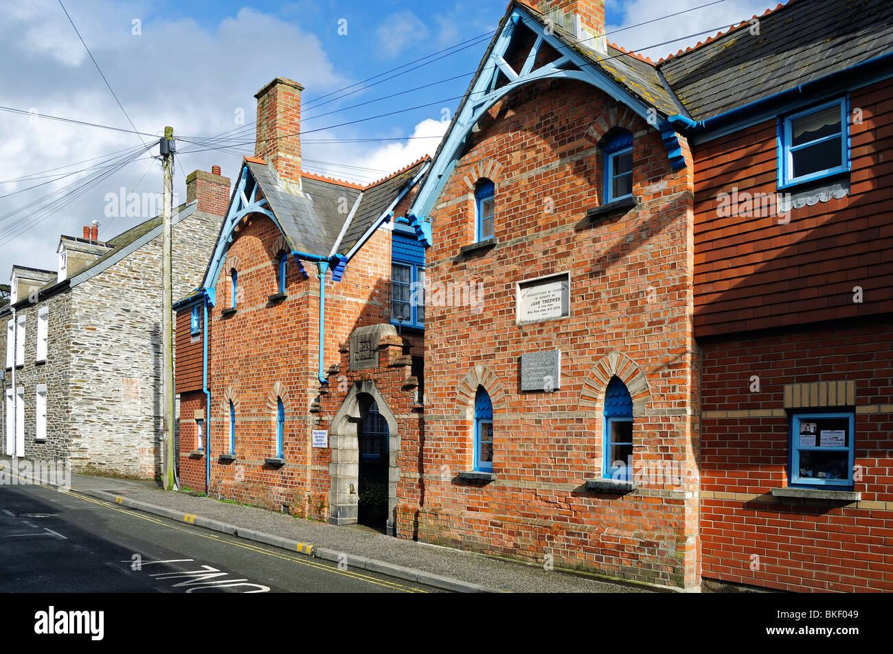 Restaura las casas Alms en Padstow en Cornualles, Reino Unido Foto de stock