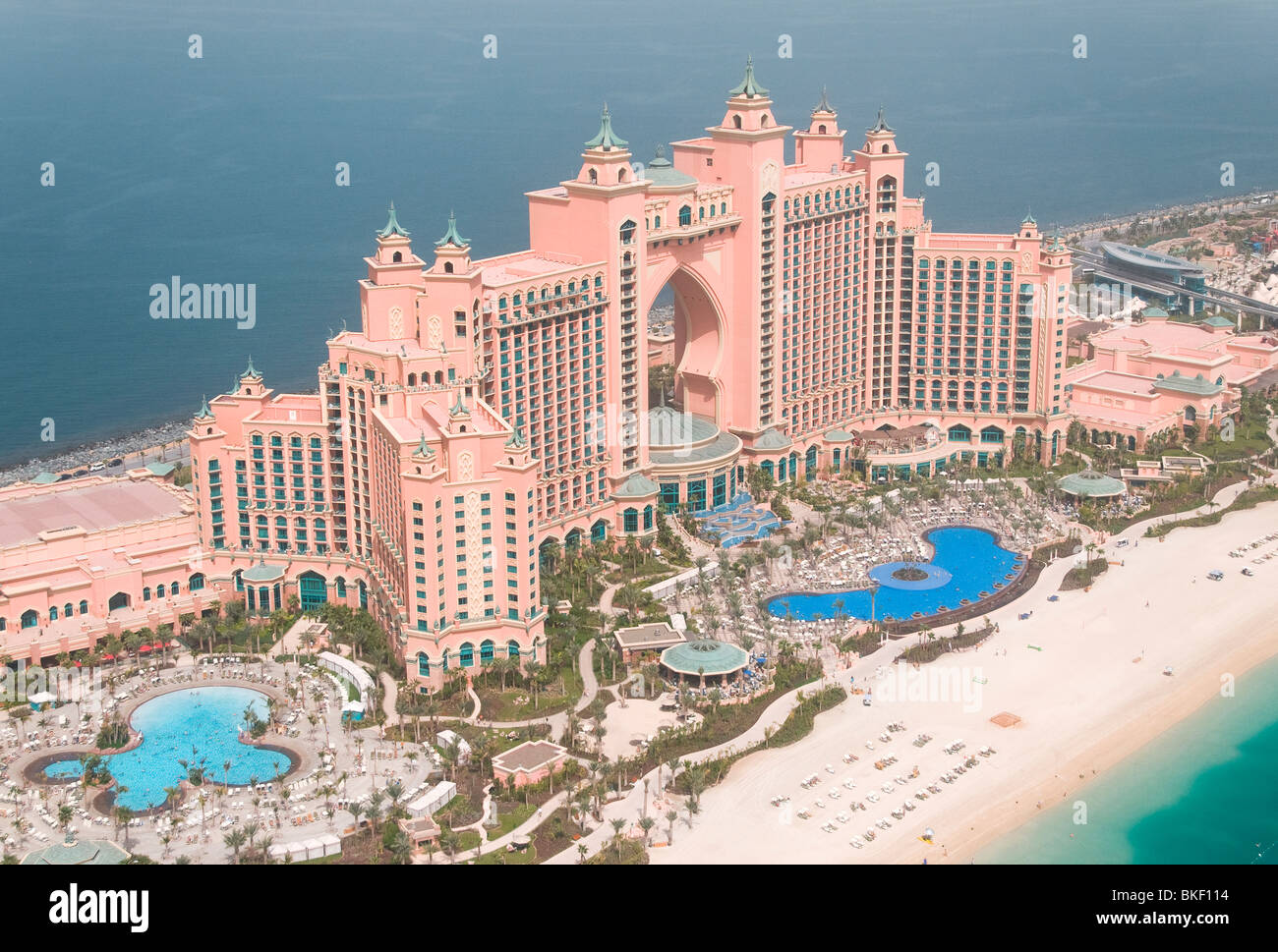 Fotografía aérea del Hotel Atlantis en la palma en Dubai, Emiratos Árabes Unidos Foto de stock