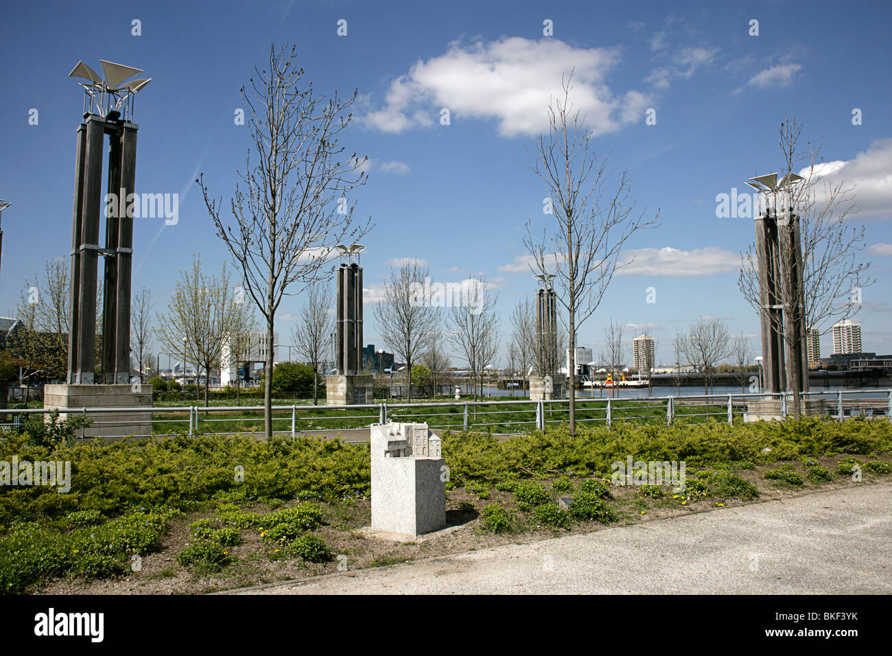 El Arsenal Real jardines de Woolwich, al sureste de Londres, Reino Unido, incluir un wildflower meadow Foto de stock